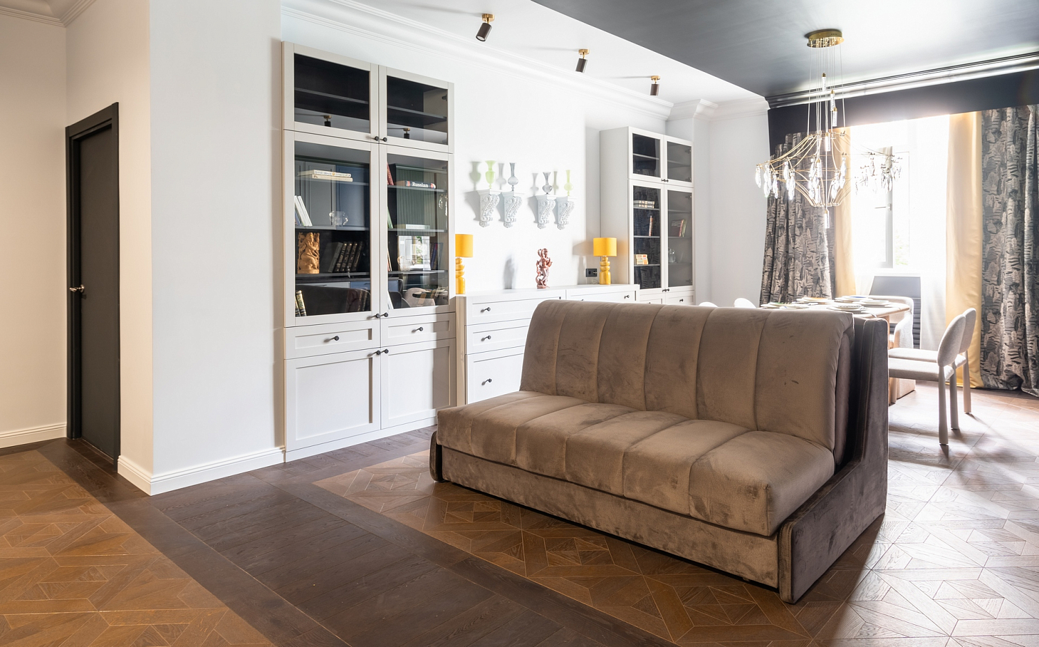 Manon's Maison снова в квартирном вопросе